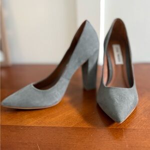 Steve Madden Gray Suede Primpy Heels 6.5